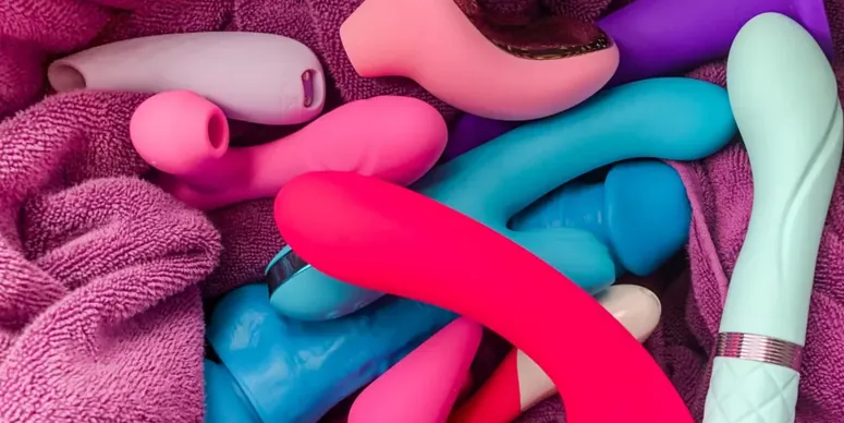 Comment nettoyer ses sextoys, nettoyage des sextoys, meilleure façon de nettoyer ses sextoys, guide de nettoyage des sextoys, méthode appropriée pour nettoyer ses sextoys, comment désinfecter ses sextoys