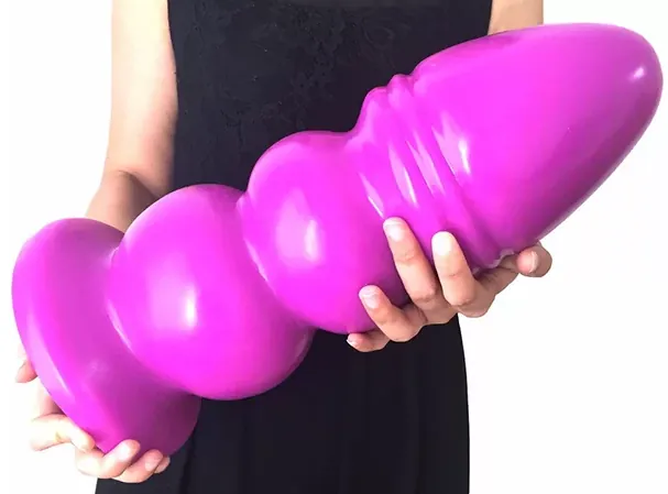 Énorme plug anal rose, jeu anal avec de gros jouets sexuels