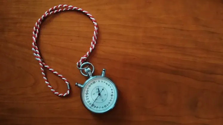 BDSM, auto-bondage, défi d’auto-bondage, chronométrez vos séances d’auto-bondage