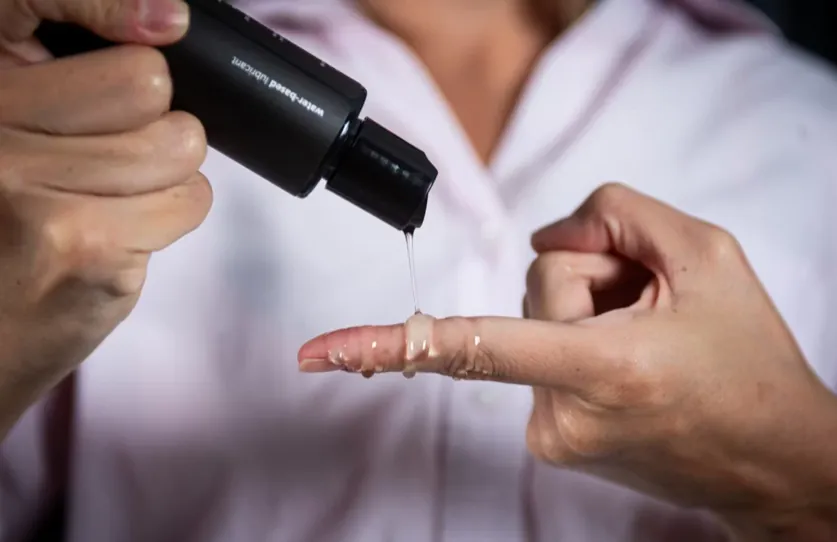 Lubrifiant sexuel à base d’eau pour sextoy